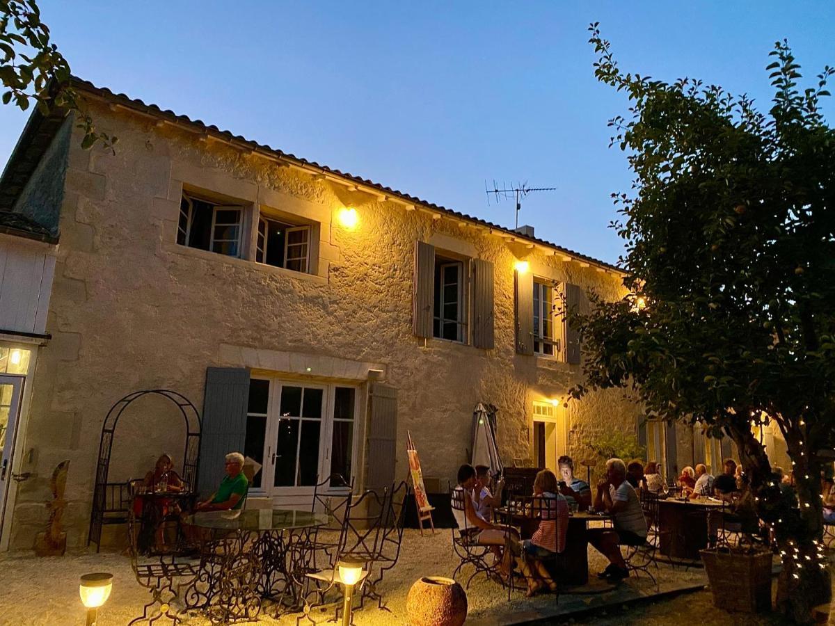 Aulnay  Le Relais D'Aulnay B&B 외부 사진